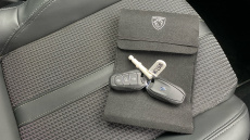 Peugeot 208 1.2 PureTech 100 GT 5dr EAT8 Petrol Hatchback